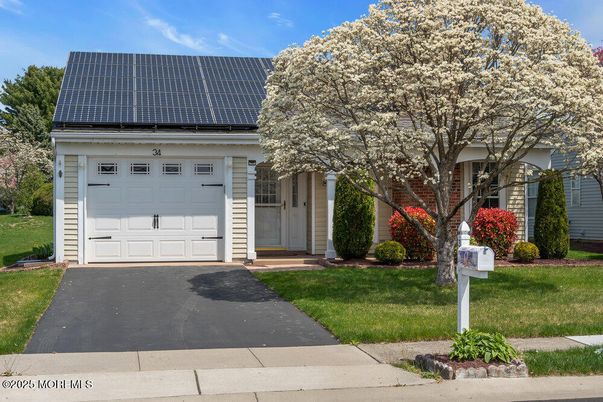 Attached, Exterior, Facade, Solar Panels, French Provincial