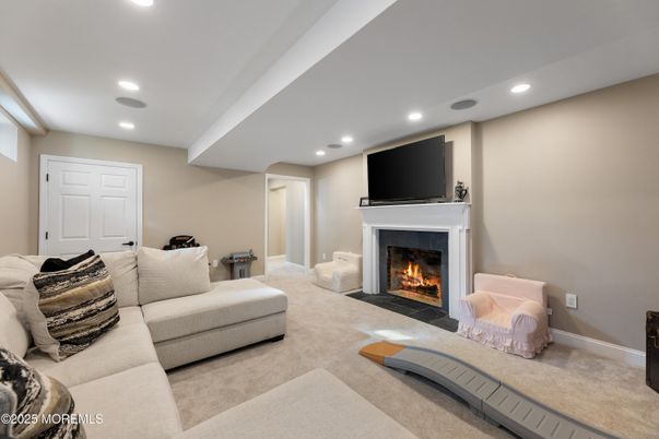 Fireplace, Interior, Living room, Recessed Lighting