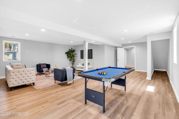 Billiard Table, Game Room, Interior, Living room, Recessed Lighting, Wood Texture Flooring