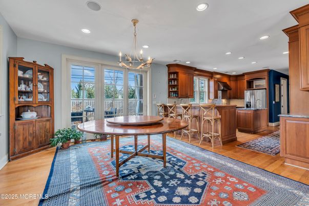 Chandelier, Dining room, Interior, Kitchen, Pendant Lights, Recessed Lighting, Wood Texture Flooring