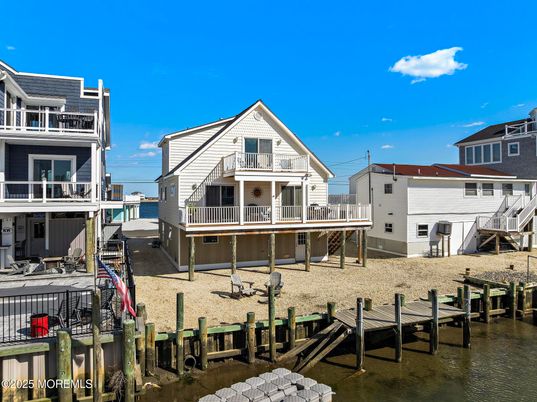 Backyard, Exterior, Lake