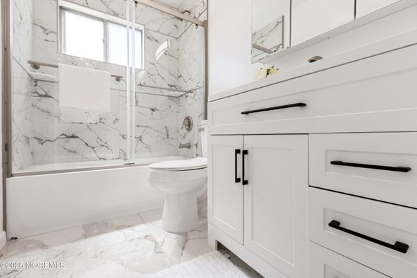Bathroom, Interior, Marble, Marble Walls