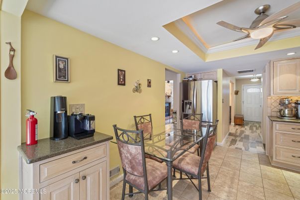 Dining room, Interior, Kitchen, Recessed Lighting
