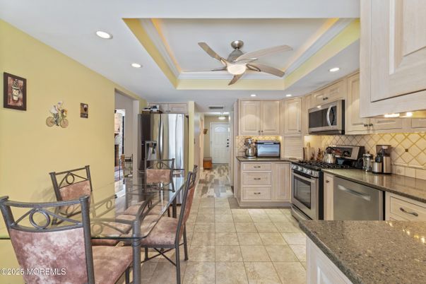 Dining room, Interior, Kitchen, Recessed Lighting, Stainless Steel Appliances