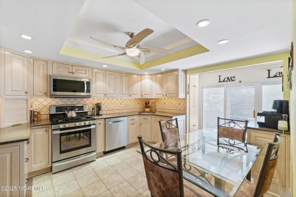 Dining room, Interior, Kitchen, Recessed Lighting, Stainless Steel Appliances