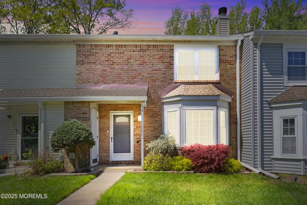 Exterior, Facade, Brick Facade, Rowhouse