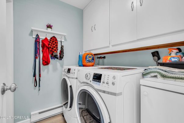 Interior, Washer, Wood Texture Flooring