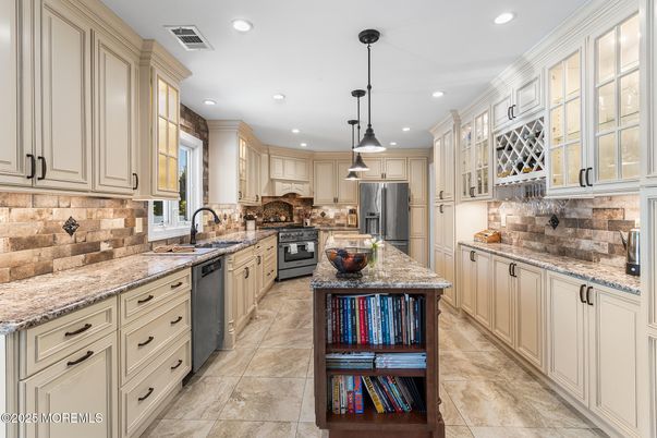 Interior, Kitchen, Pendant Lights, Recessed Lighting, Stainless Steel Appliances