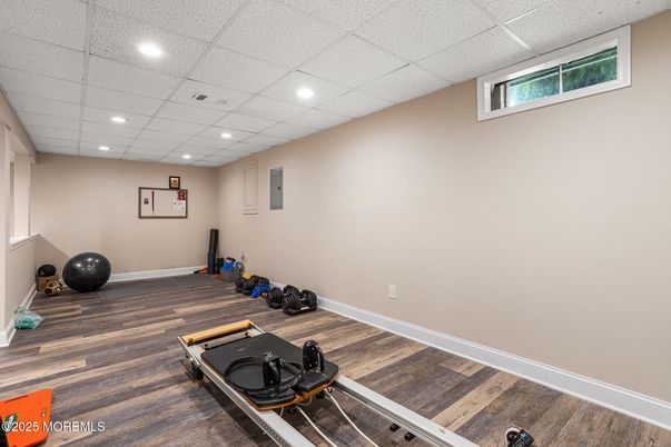 Fitness Equipment, Interior, Recessed Lighting, Wood Texture Flooring