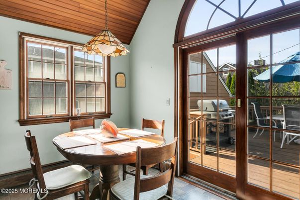 Dining room, Interior, Pendant Lights, Wooden Ceilings