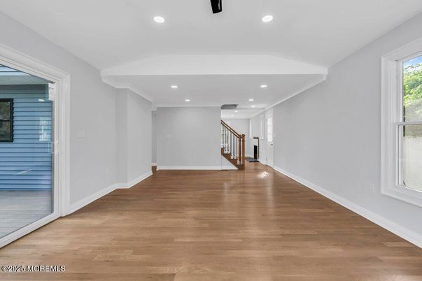 Empty room, Interior, Recessed Lighting, Wood Texture Flooring