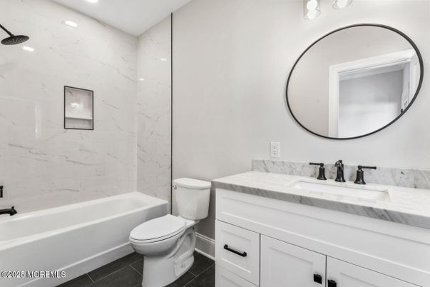 Bathroom, Interior, Marble Walls, Recessed Lighting