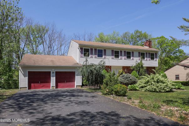 Attached, Exterior, Facade, Raised Ranch