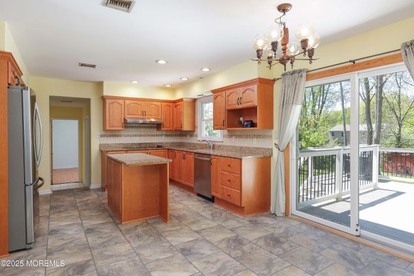 Chandelier, Interior, Kitchen, Recessed Lighting, Stainless Steel Appliances