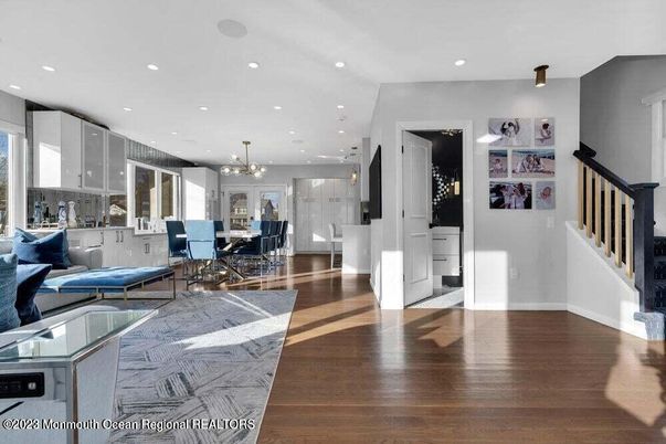 Chandelier, Dining room, Interior, Living room, Recessed Lighting, Wood Texture Flooring