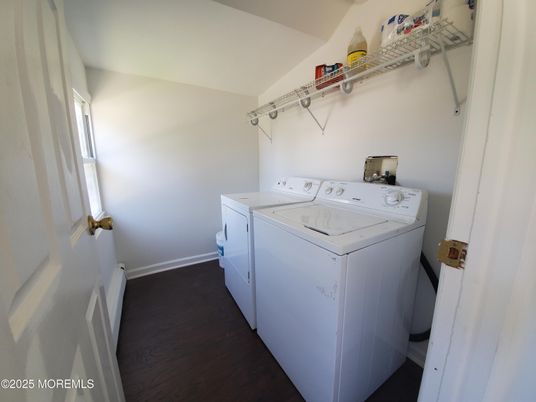 Interior, Washer, Wood Texture Flooring