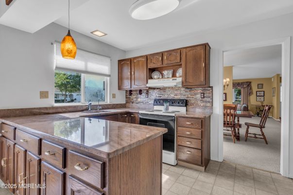 Dining room, Interior, Kitchen, Pendant Lights, Recessed Lighting