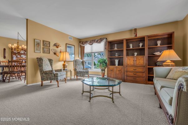 Chandelier, Dining room, Interior, Living room