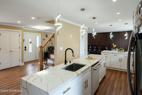 Interior, Kitchen, Pendant Lights, Recessed Lighting, Wood Texture Flooring