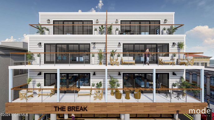 Exterior, Facade, Modern