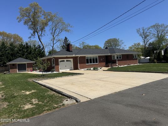 Attached, Exterior, Facade, Brick Facade, Cape Cod