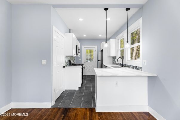 Interior, Kitchen, Pendant Lights, Recessed Lighting, Wood Texture Flooring