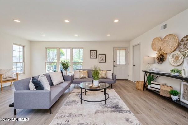 Interior, Living room, Recessed Lighting, Wood Texture Flooring