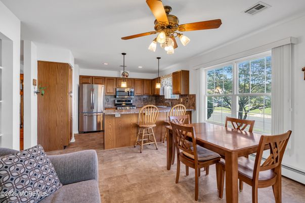 Dining room, Interior, Kitchen, Pendant Lights, Recessed Lighting, Stainless Steel Appliances