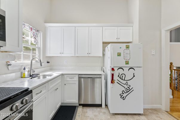 Interior, Kitchen, Stainless Steel Appliances