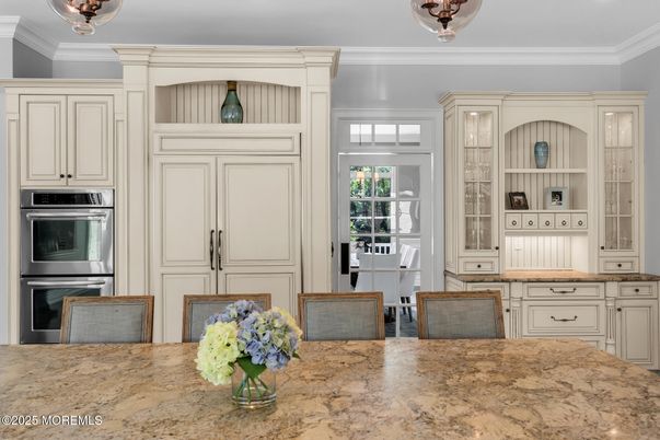 Dining room, Interior, Kitchen, Recessed Lighting, Stainless Steel Appliances