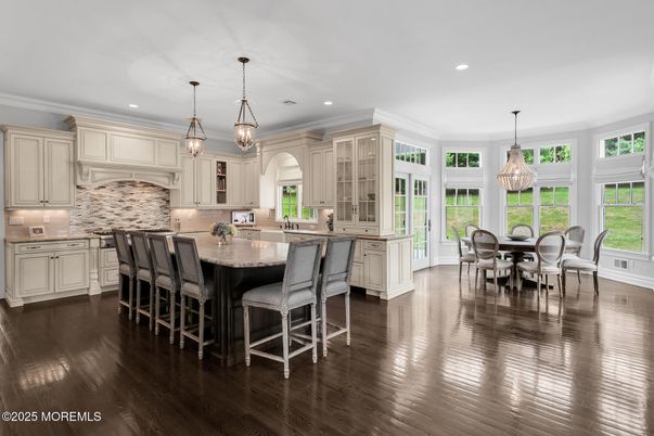 Chandelier, Dining room, Interior, Kitchen, Pendant Lights, Recessed Lighting, Wood Texture Flooring