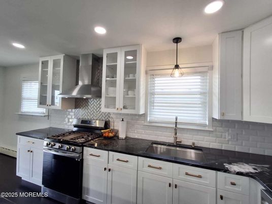 Interior, Kitchen, Pendant Lights, Recessed Lighting, Stainless Steel Appliances