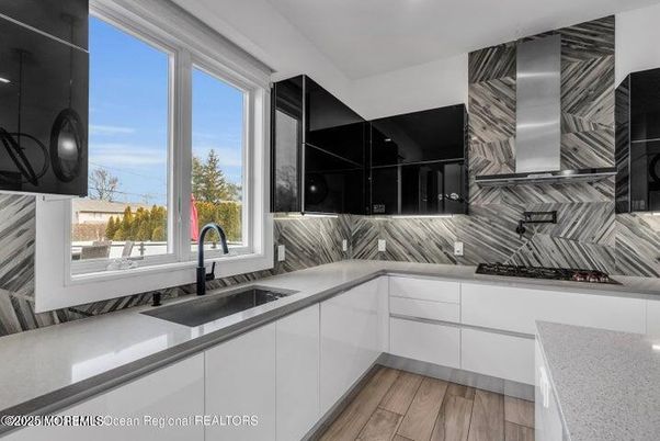 Interior, Kitchen, Recessed Lighting, Wood Texture Flooring