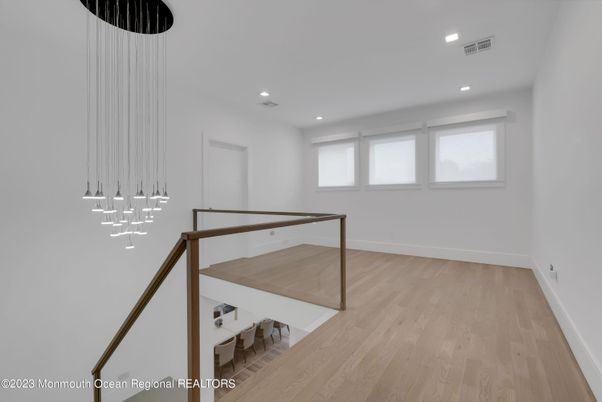 Empty room, Interior, Pendant Lights, Recessed Lighting, Wood Texture Flooring