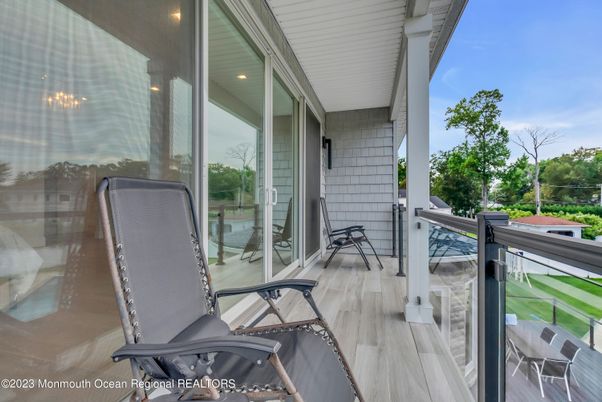 Exterior, Wood Texture Flooring