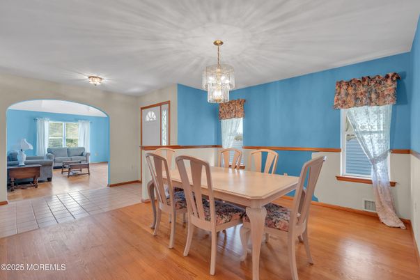 Chandelier, Dining room, Interior, Living room, Wood Texture Flooring