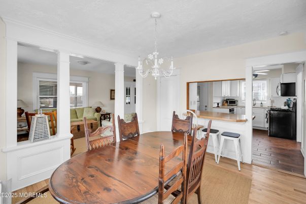 Chandelier, Dining room, Interior, Kitchen, Wood Texture Flooring