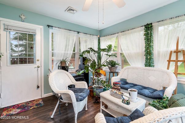 Interior, Living room, Sun Room, Wood Texture Flooring