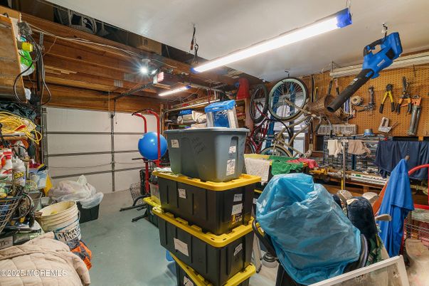 Garage, Interior