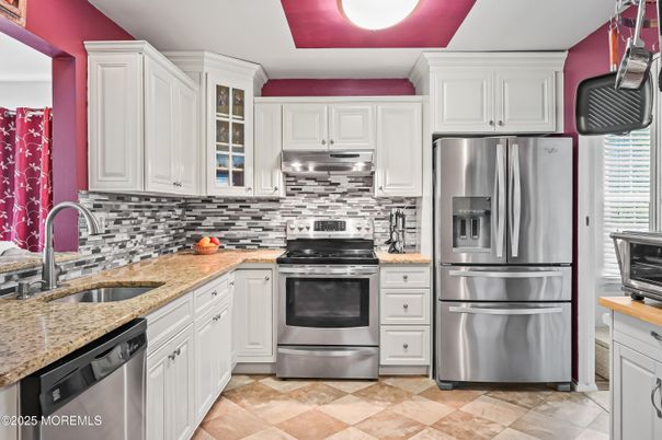 Interior, Kitchen, Stainless Steel Appliances