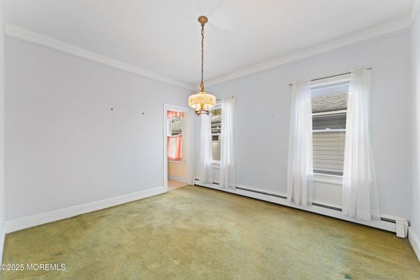 Empty room, Interior, Pendant Lights