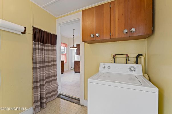 Interior, Pendant Lights, Utility Closets, Washer