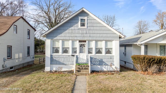 Exterior, Facade, Farmhouse