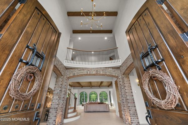 Interior, Pendant Lights, Recessed Lighting, Wooden Beams