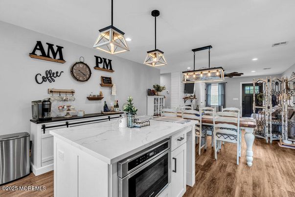 Dining room, Interior, Kitchen, Pendant Lights, Recessed Lighting, Wood Texture Flooring