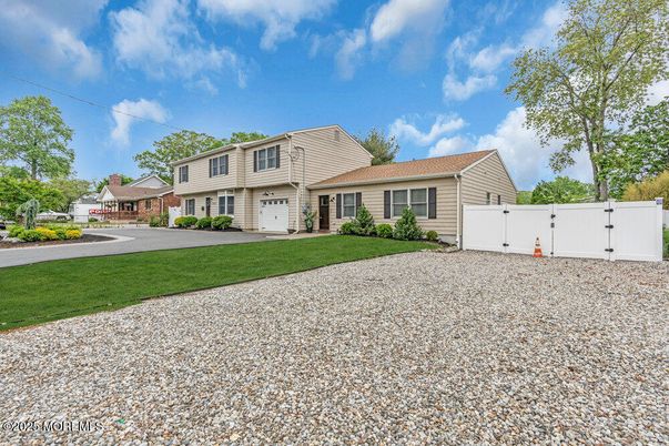 Attached, Backyard, Exterior, Facade, Cape Cod