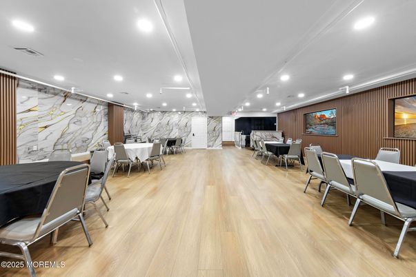 Dining room, Interior, Marble Walls, Recessed Lighting, Wood Texture Flooring