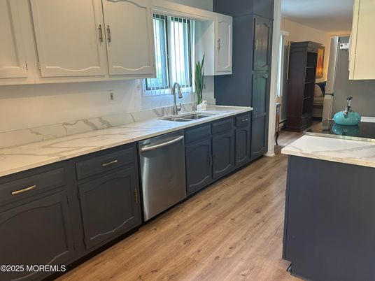 Interior, Kitchen, Wood Texture Flooring
