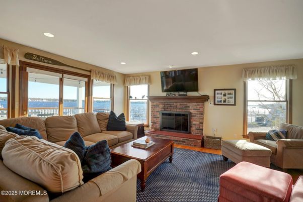 Fireplace, Interior, Living room, Recessed Lighting, Water