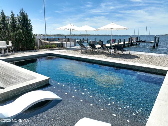 Exterior, Pool, Water